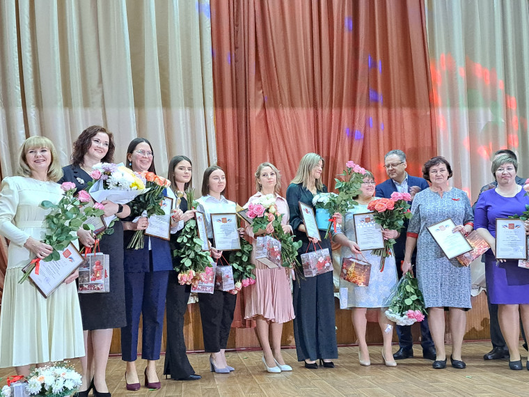 Поздравляем победителей конкурсов педагогического мастерства!!!.